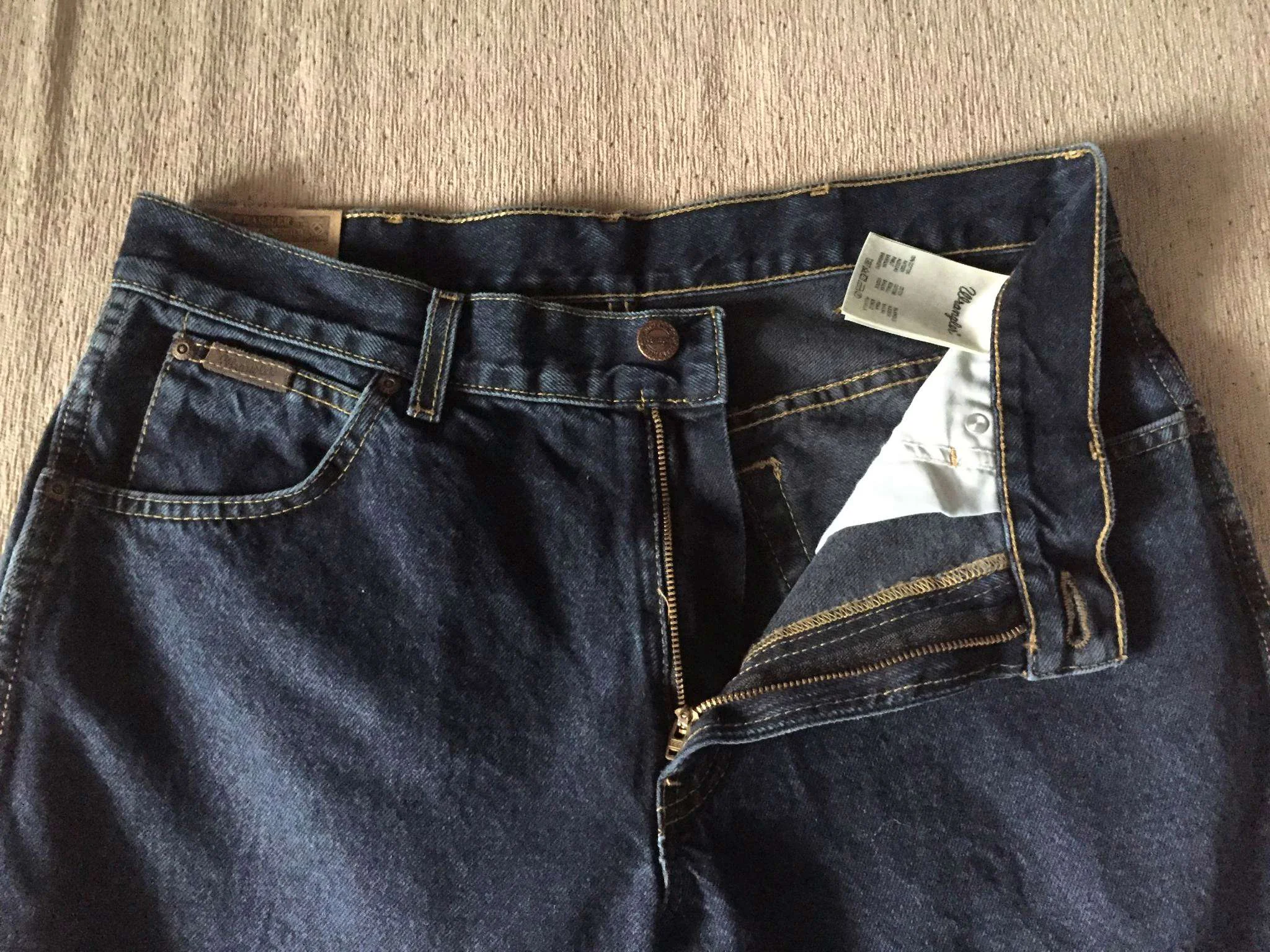 f2838cdc-0556-4efc-b00f-645948905c4b